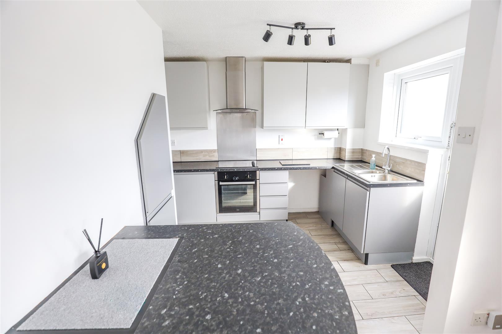 16 Harding Close, Boverton, Llantwit Major, Vale of Glamorgan, CF61 1GX